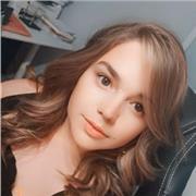 Titulada en fotografía profesional, titulada en Photoshop, lightroom.
También puedo enseñar a llevar tus propias redes sociales.